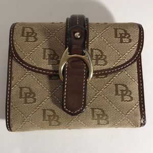 Dooney and Bourke wallet